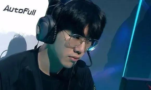 试图通过增 试图通过增