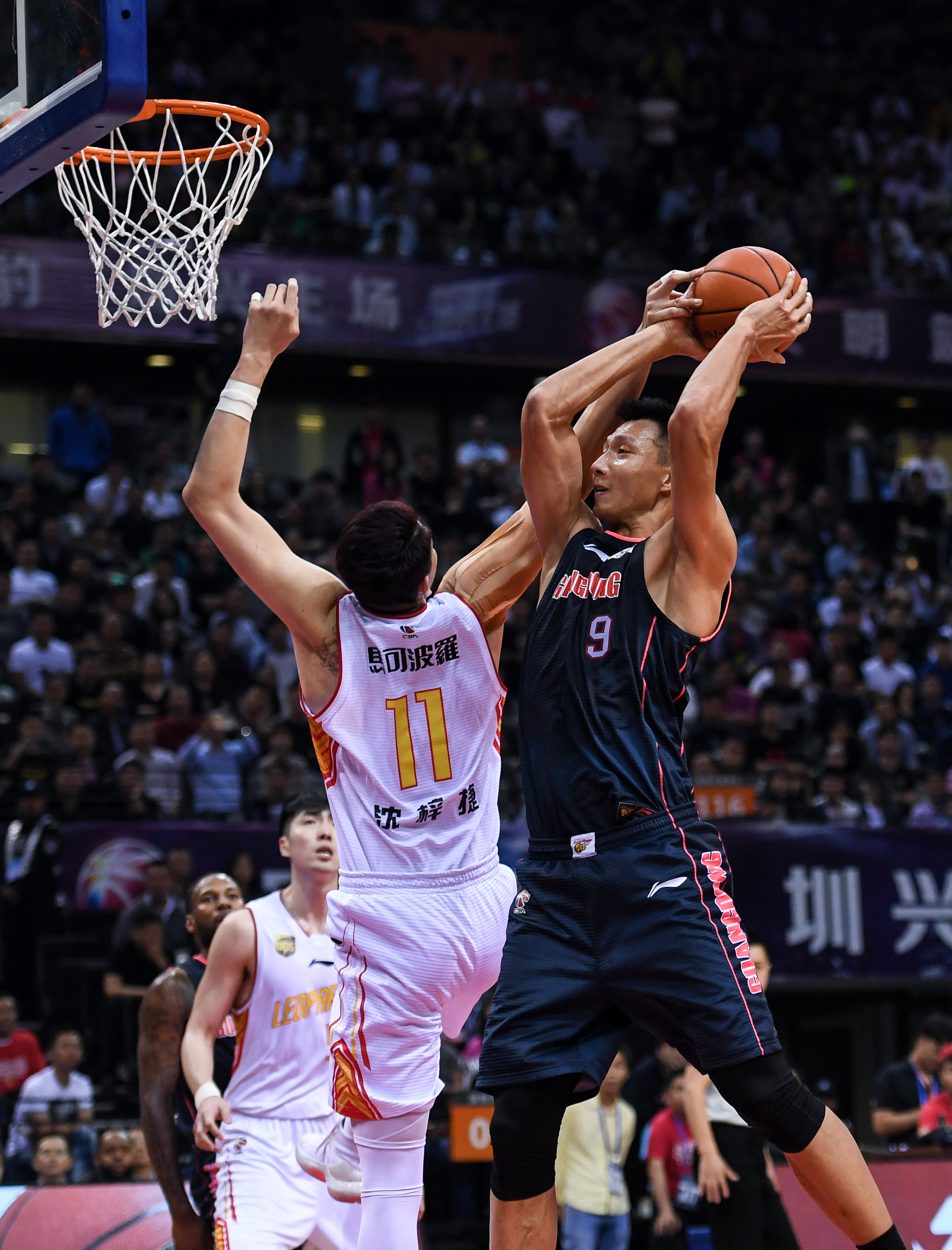 他的表现不 他的表现不