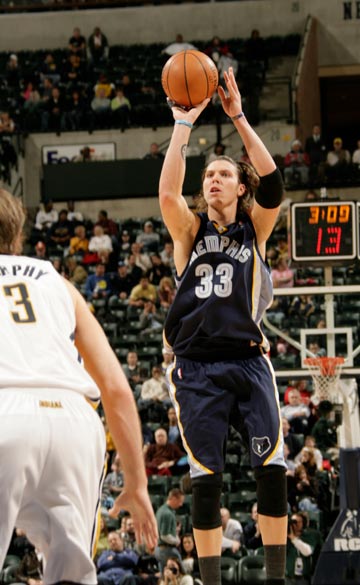 球员更多发 球员更多发